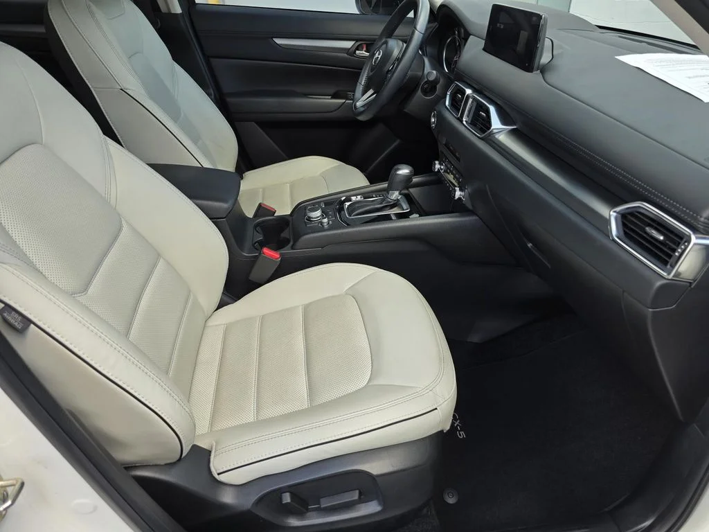 Used 2025 White Mazda 2.5 S Preferred image 22