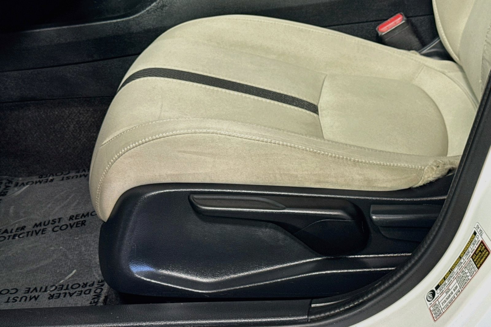 Used 2017 Taffeta White Honda LX image 17