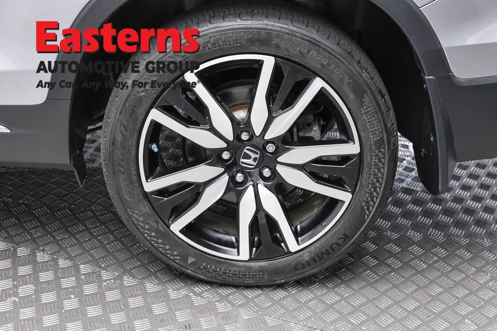 Used 2019 Silver Honda Elite image 8
