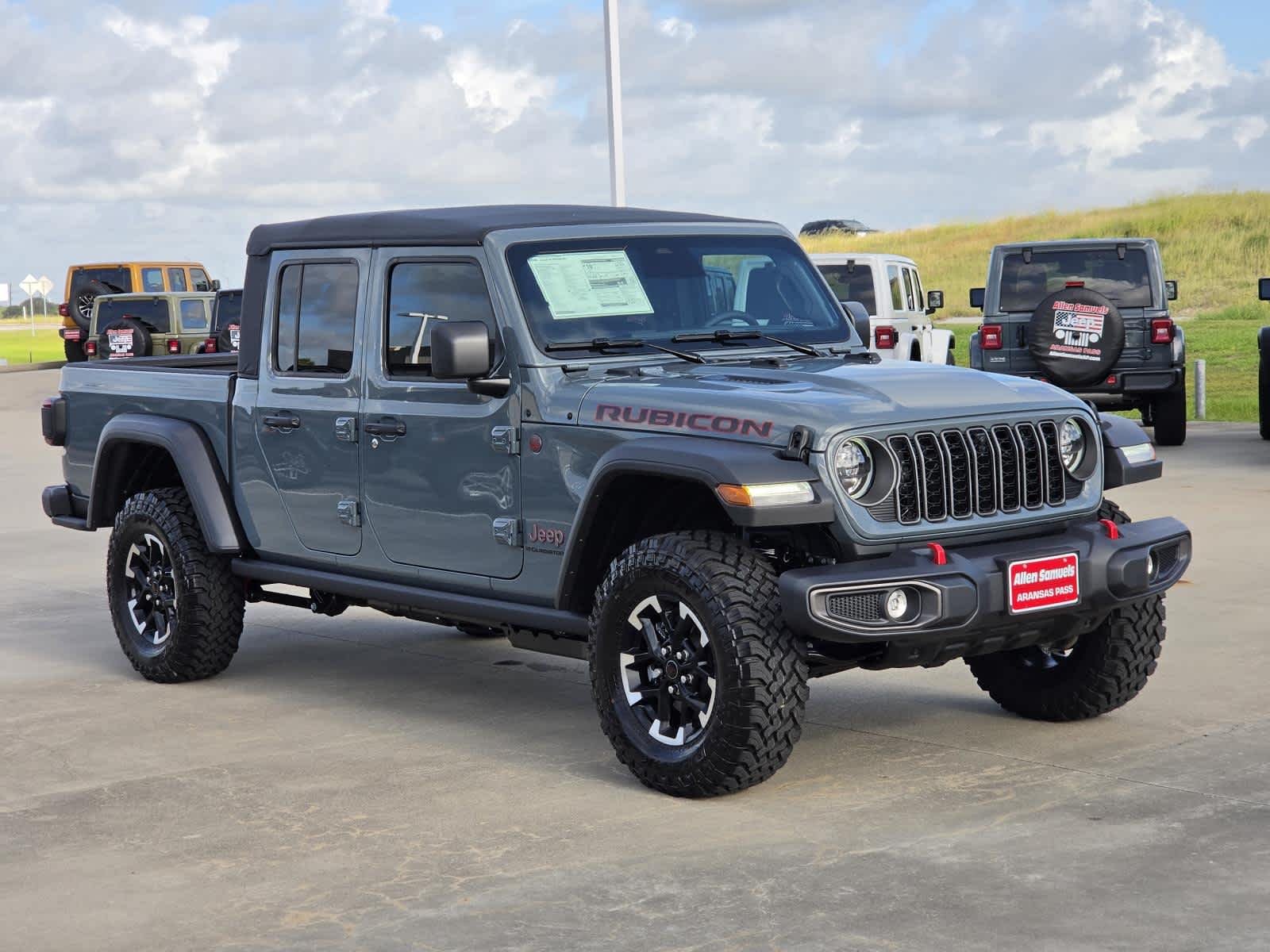 New 2026 Anvil Clear-Coat Exterior Paint Jeep Rubicon image 7
