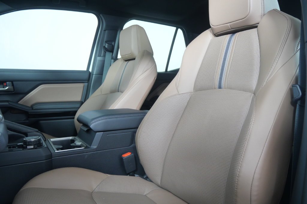 Used 2026 Pearl Toyota Limited image 12