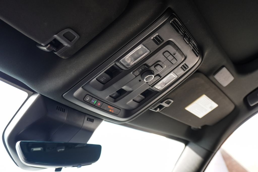 Used 2023 White Cadillac Premium Luxury image 24