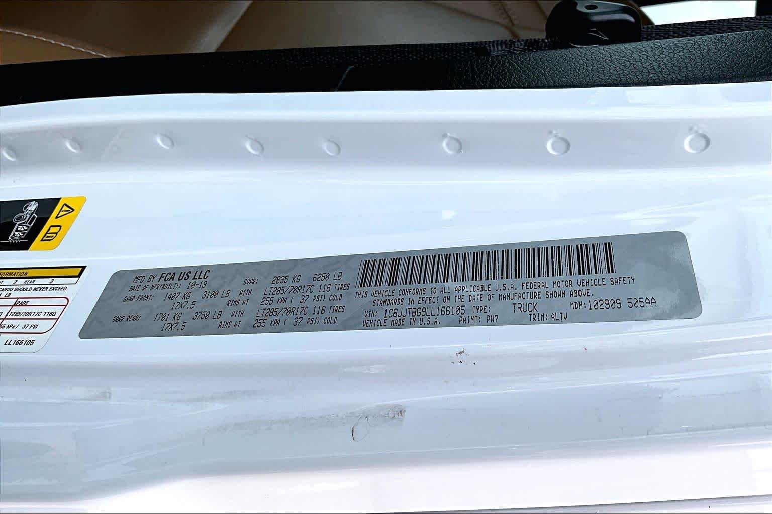 Used 2020 Bright White Clearcoat Jeep Rubicon image 34