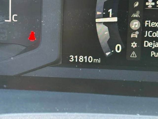 Used 2025 White Toyota SR5 image 4