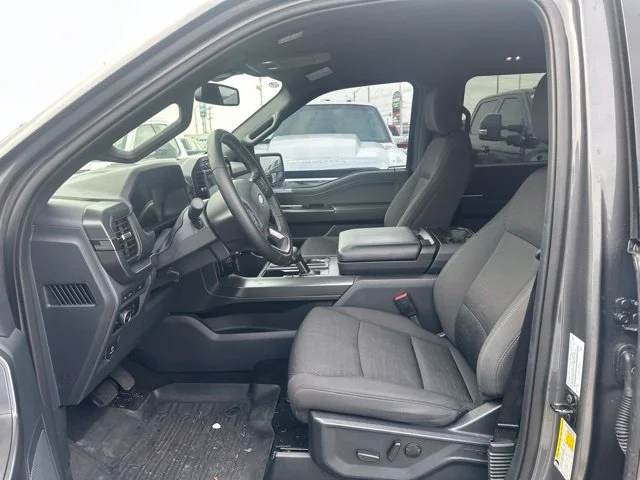 Used 2024 Gray Metallic Ford XLT image 6