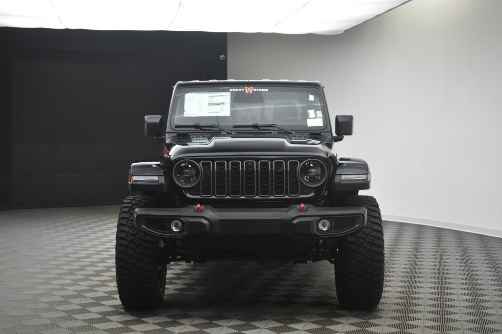 New 2026 Black Clear-Coat Exterior Paint Jeep Rubicon image 2
