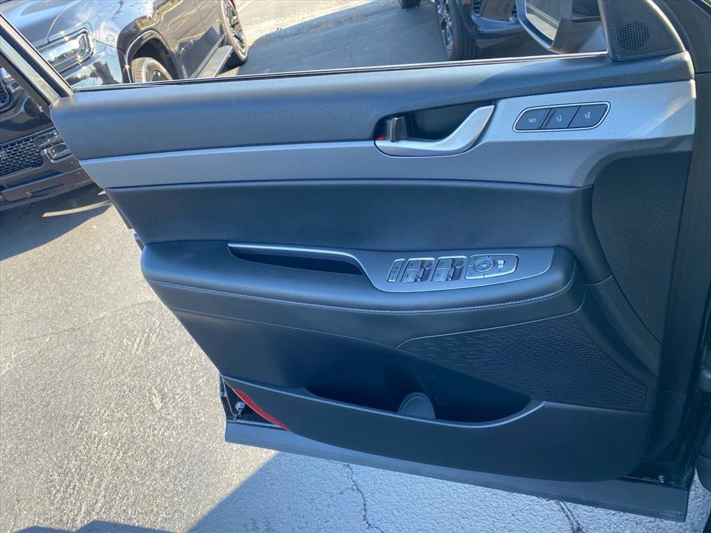 Used 2022 Abyss Black Pearl Hyundai SEL image 20