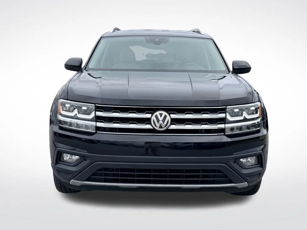 Used 2019 Black Volkswagen 3.6L V6 SE image 10