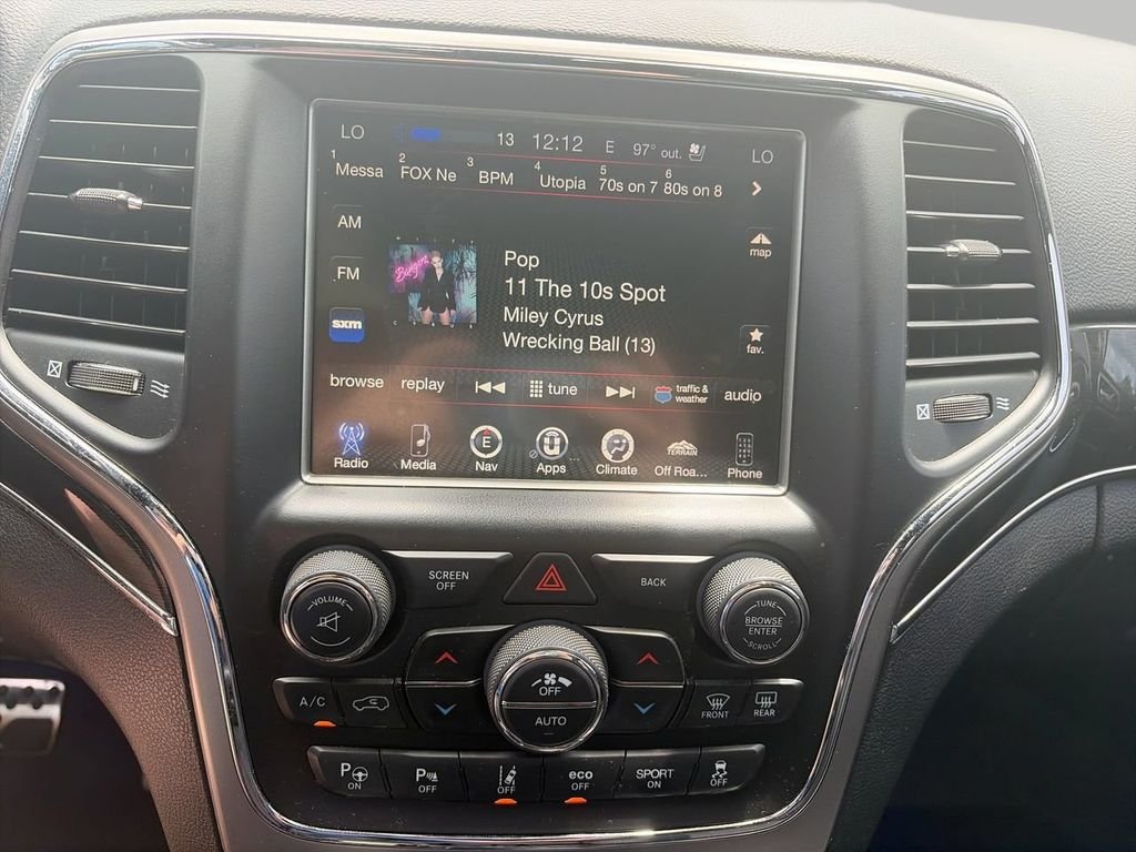 Used 2017 Black Jeep Trailhawk image 19