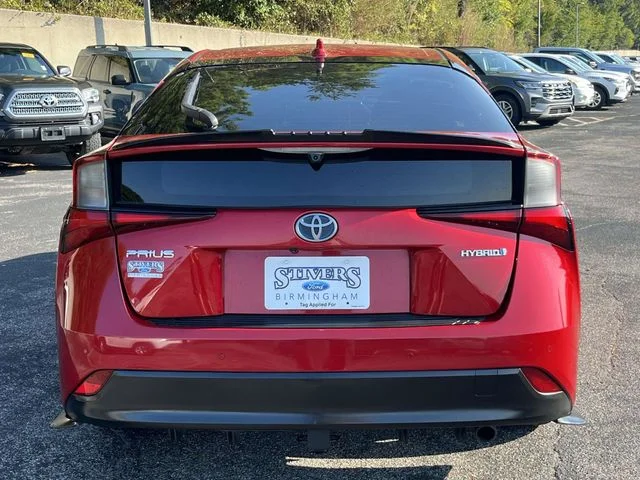 Used 2020 Red Toyota LE image 5
