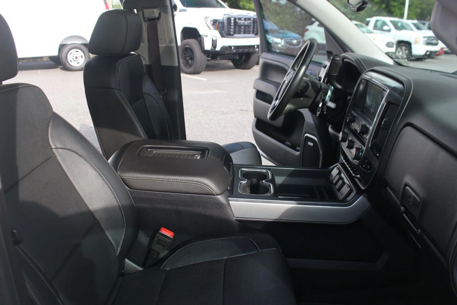 Used 2017 SUMMIT WHITE Chevrolet LTZ image 34