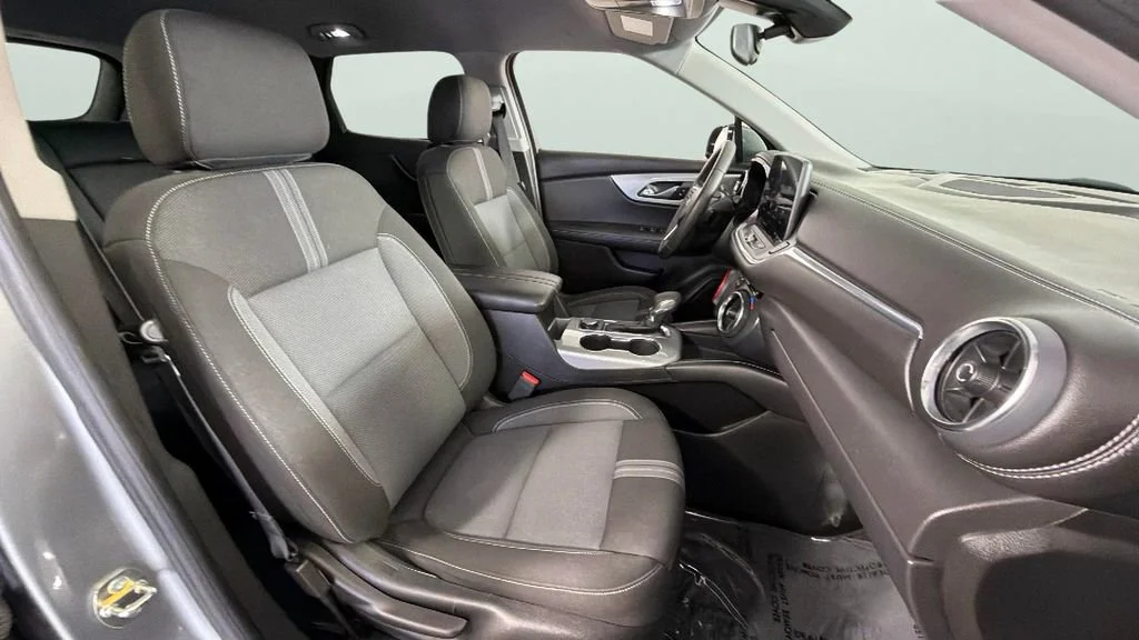 Used 2023 Sterling Gray Metallic Chevrolet 2LT image 32