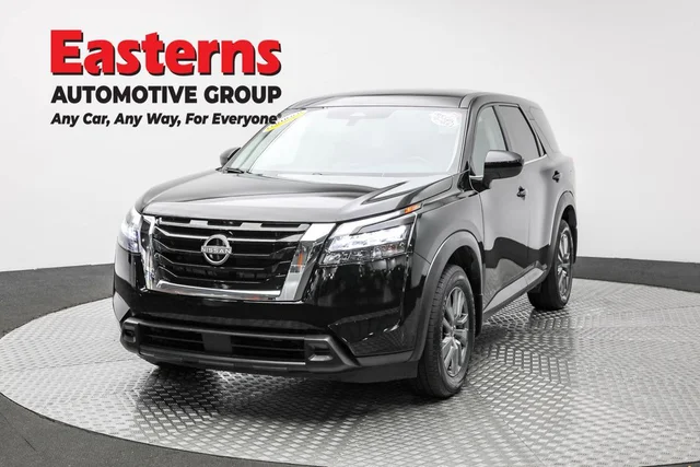 2024 Nissan Pathfinder S