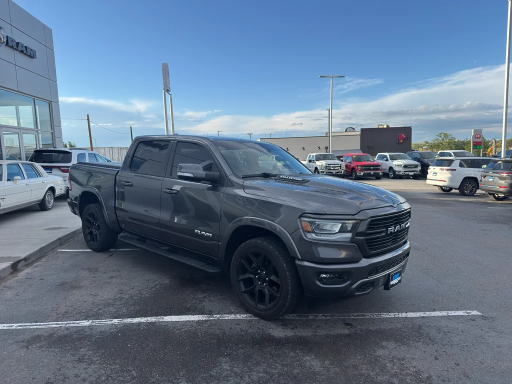 Used 2022 Granite Crystal Metallic Clearcoat Ram Laramie image 7