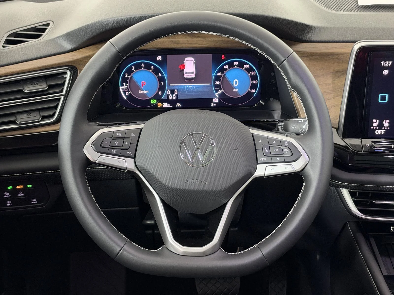 New 2026 Pure Gray Volkswagen 2.0T SE w/Technology image 27