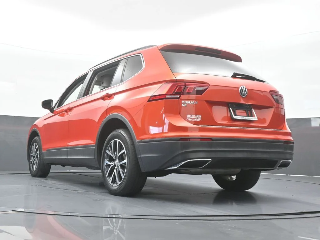 Used 2019 Orange Metallic Volkswagen 2.0T SE image 55