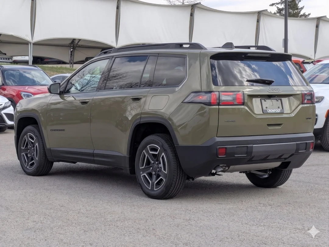 New 2026 41 Jeep Laredo - - 4x4 - Pkg 23F - Mopar Protect Pkg - Compact Spare - 1.6L Turbo Hybrid & More! image 6