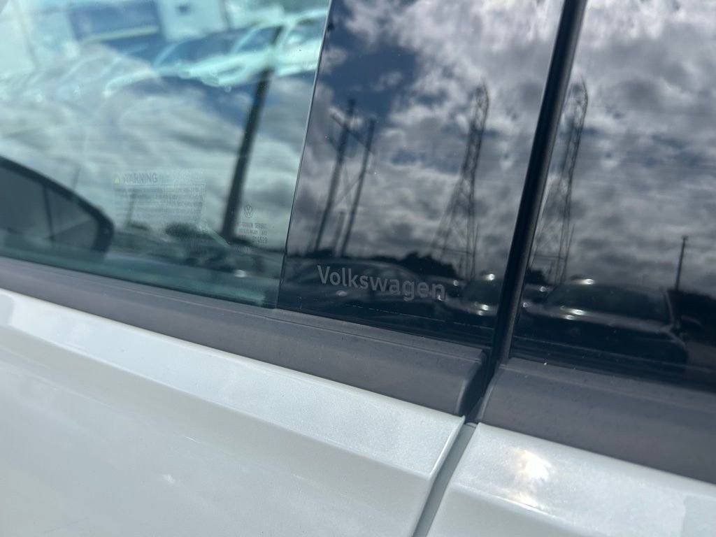New 2026 White/off-white Volkswagen 2.0T SE R-Line Black image 26