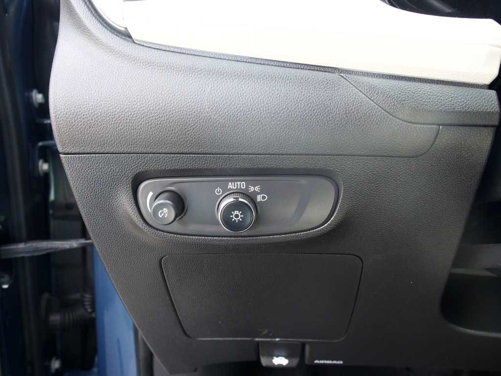 Certified Used 2024 Ocean Blue Metallic Buick Preferred image 18