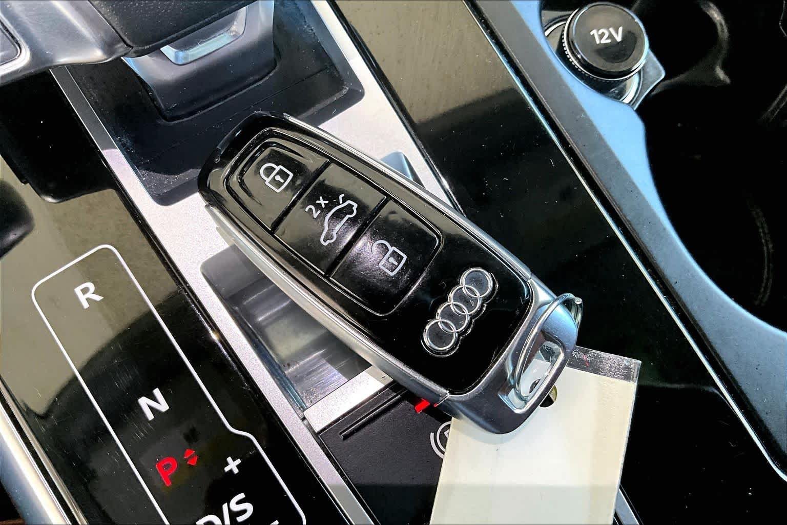 Used 2022 Florett Silver Metallic Audi Premium Plus image 15