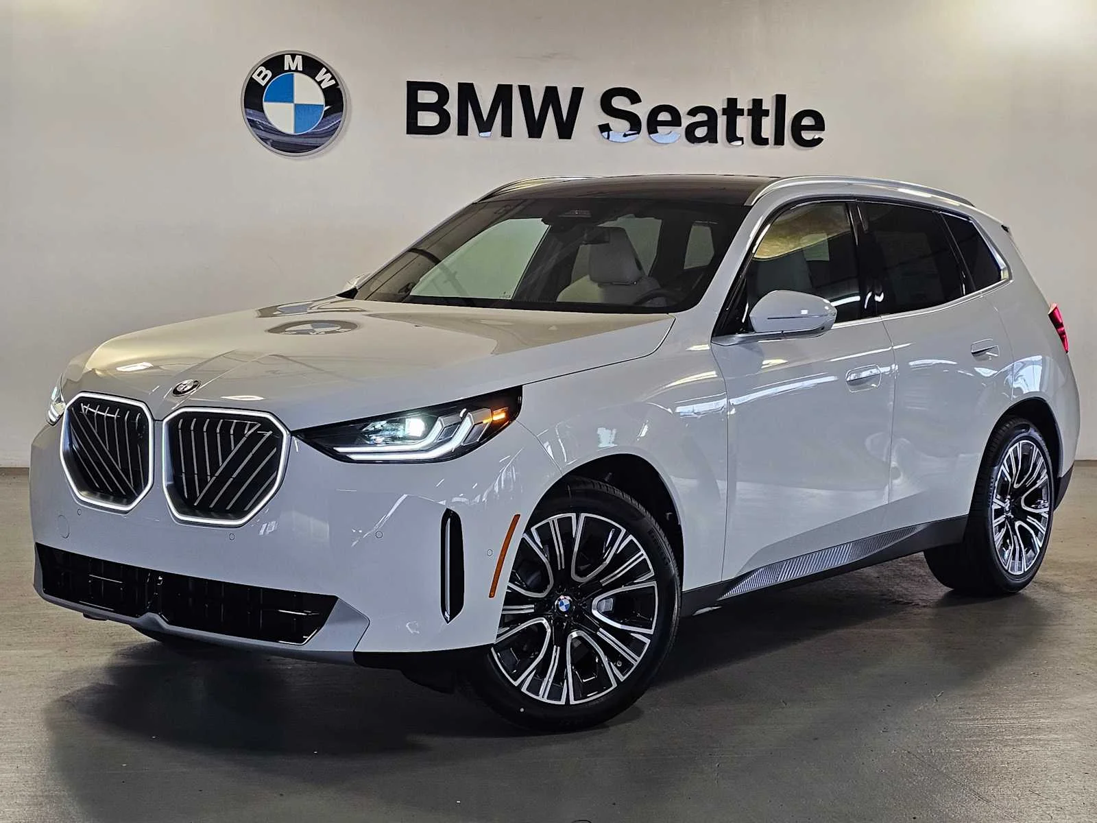 2026 BMW X3 30 XDRIVE's photo