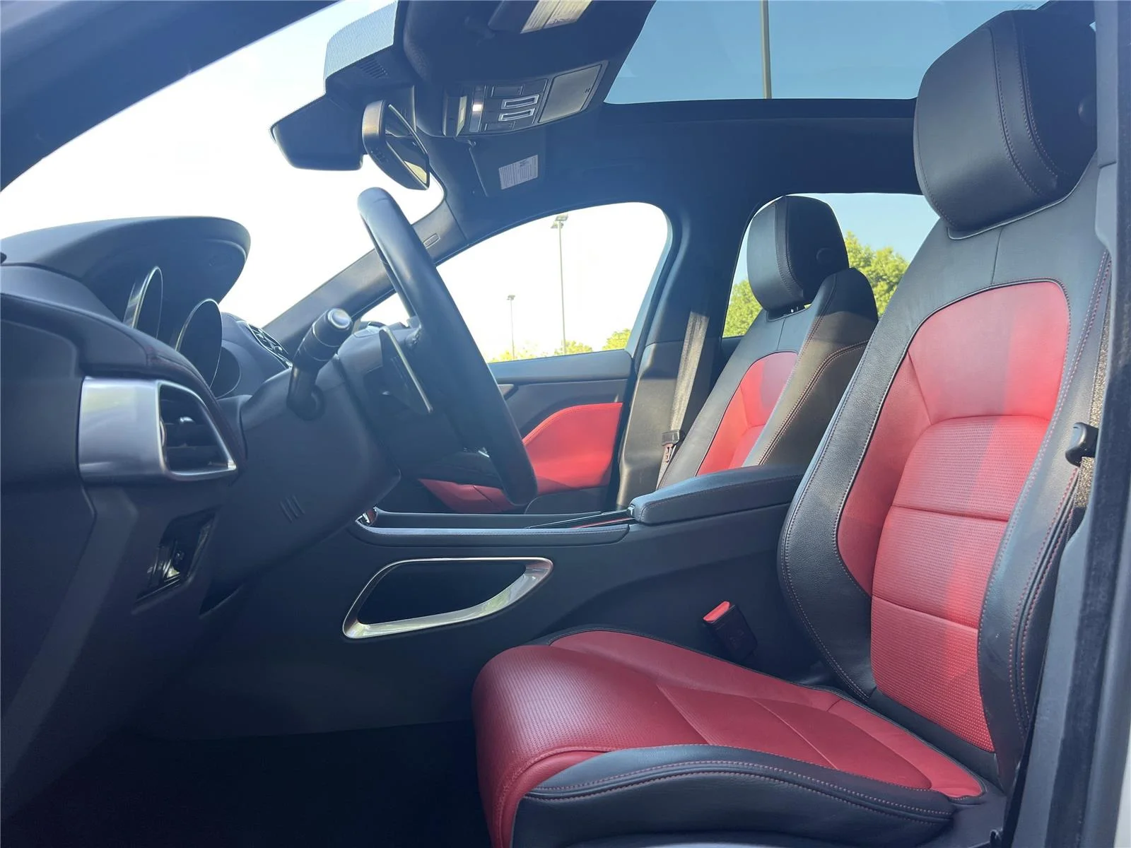 Used 2018  Jaguar 20d R-Sport image 20