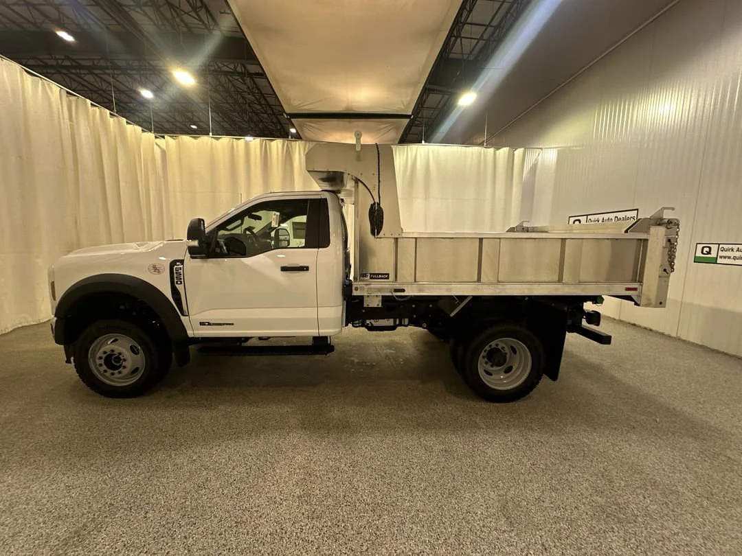 New 2025 Oxford White Ford F-550® XL image 6