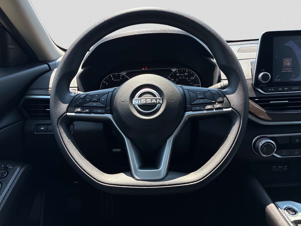 Used 2024 Gray Nissan 2.5 SV image 19