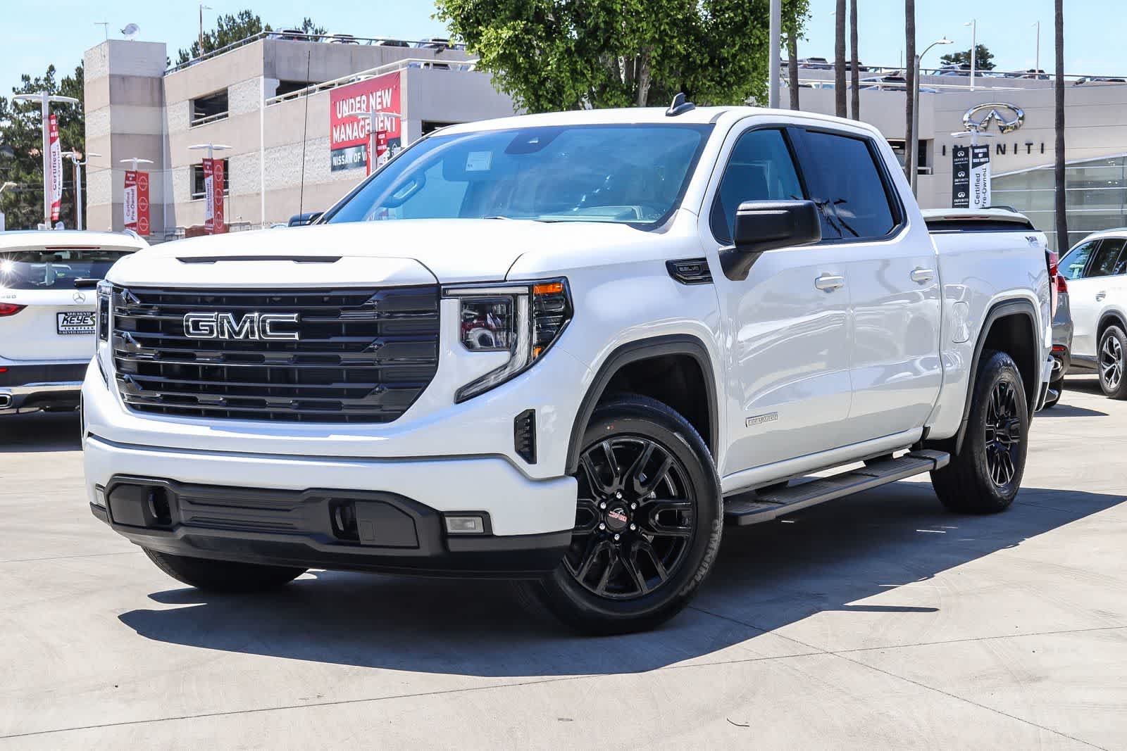 2024 GMC Sierra 4WD Crew Cab Standard Box Elevation's photo