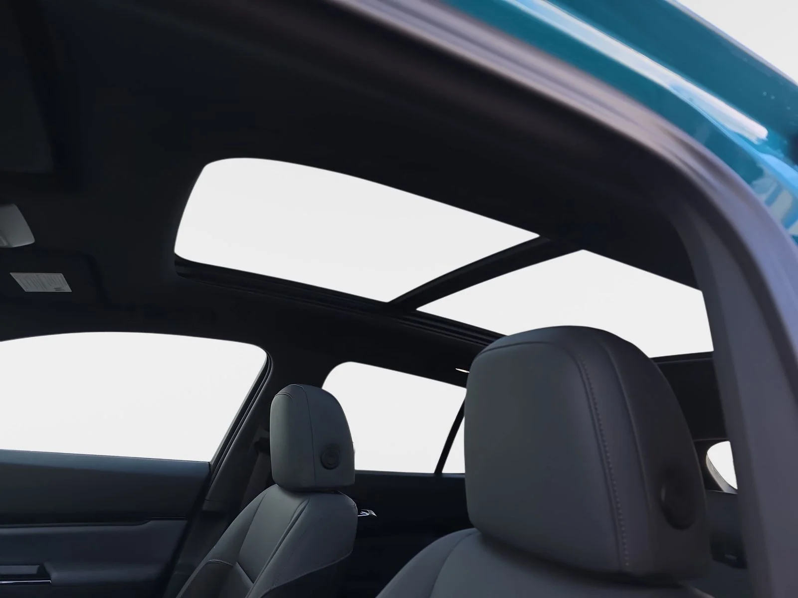 New 2026 North Shore Pearl Honda Touring image 30
