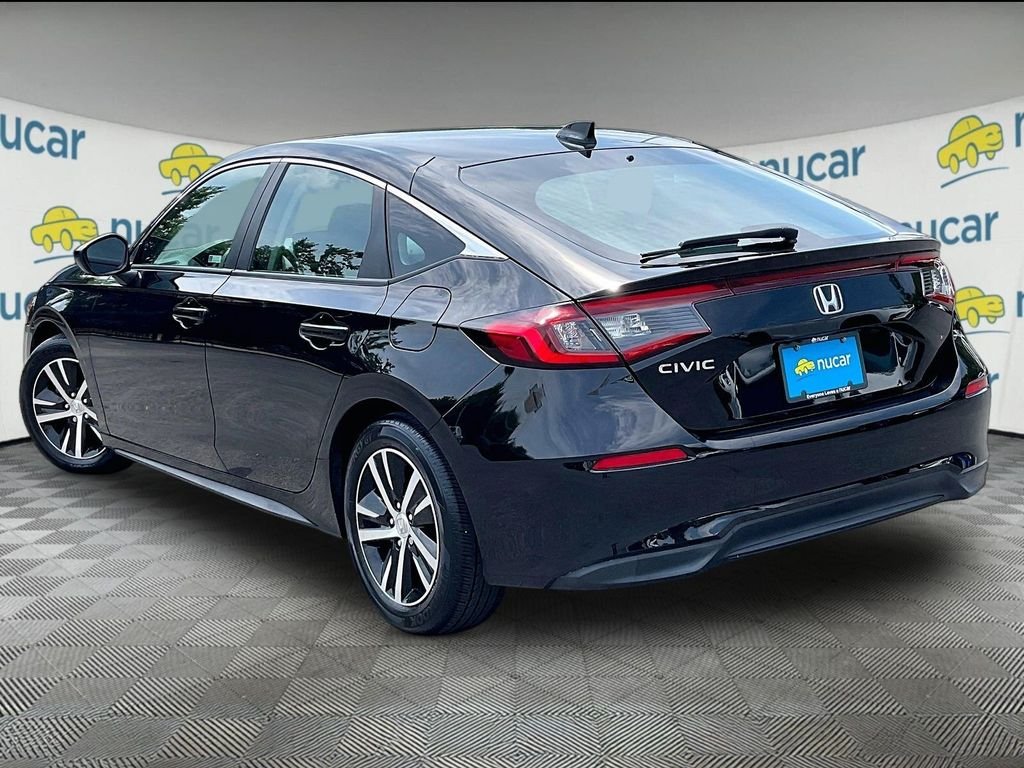 Used 2023 Black Honda LX image 4