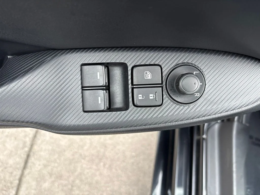 Used 2016 Black Mazda Club image 14