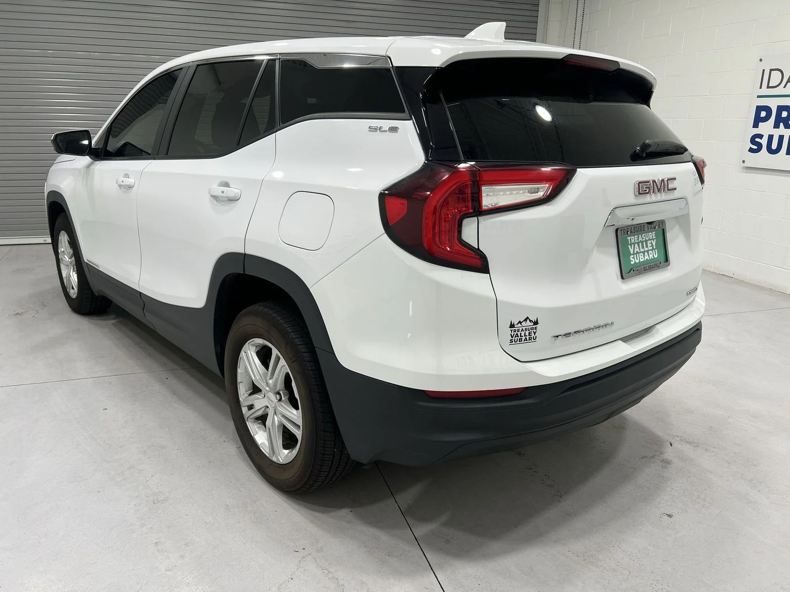 2024 GMC Terrain SLE - Photo 6