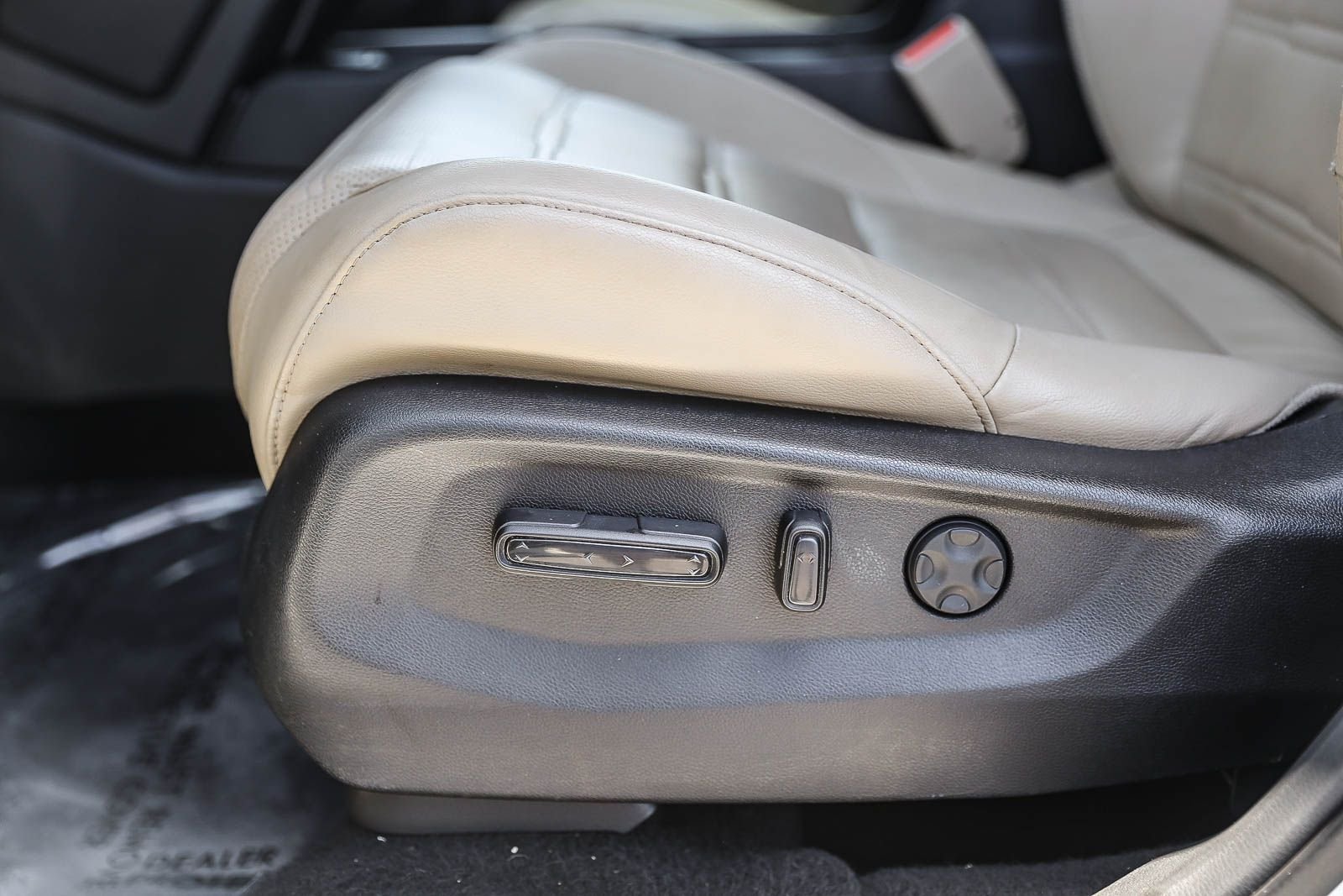 Used 2017 White Diamond Pearl Honda EX-L image 21