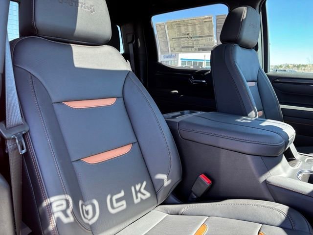 2025 GMC Sierra 1500 AT4 - Photo 25