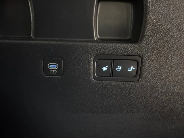 Used 2023 Black Hyundai Calligraphy image 44
