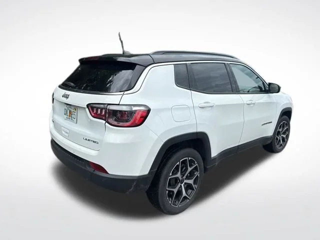 Used 2025 White Jeep Limited image 5