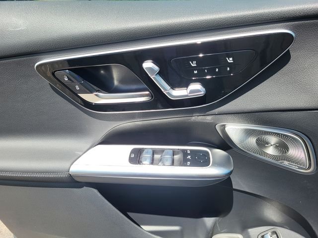 New 2026 Verde Silver Metallic Mercedes-Benz GLC 300 image 10