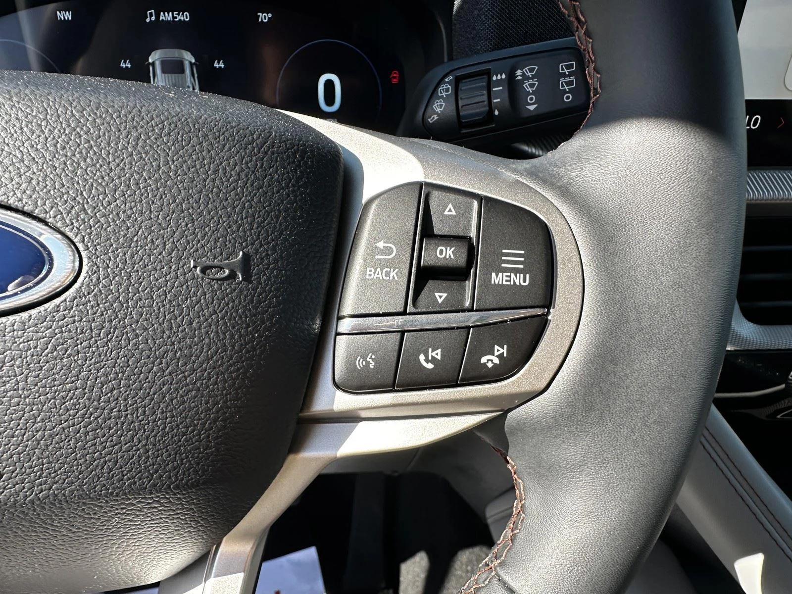 New 2026 Star White Metallic Tri-Coat Ford Active image 25