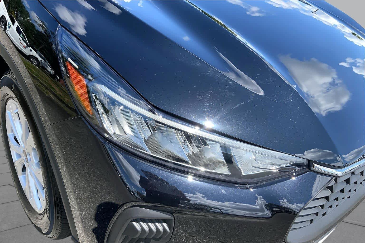 Used 2023 Agate Black Metallic Ford Active image 26
