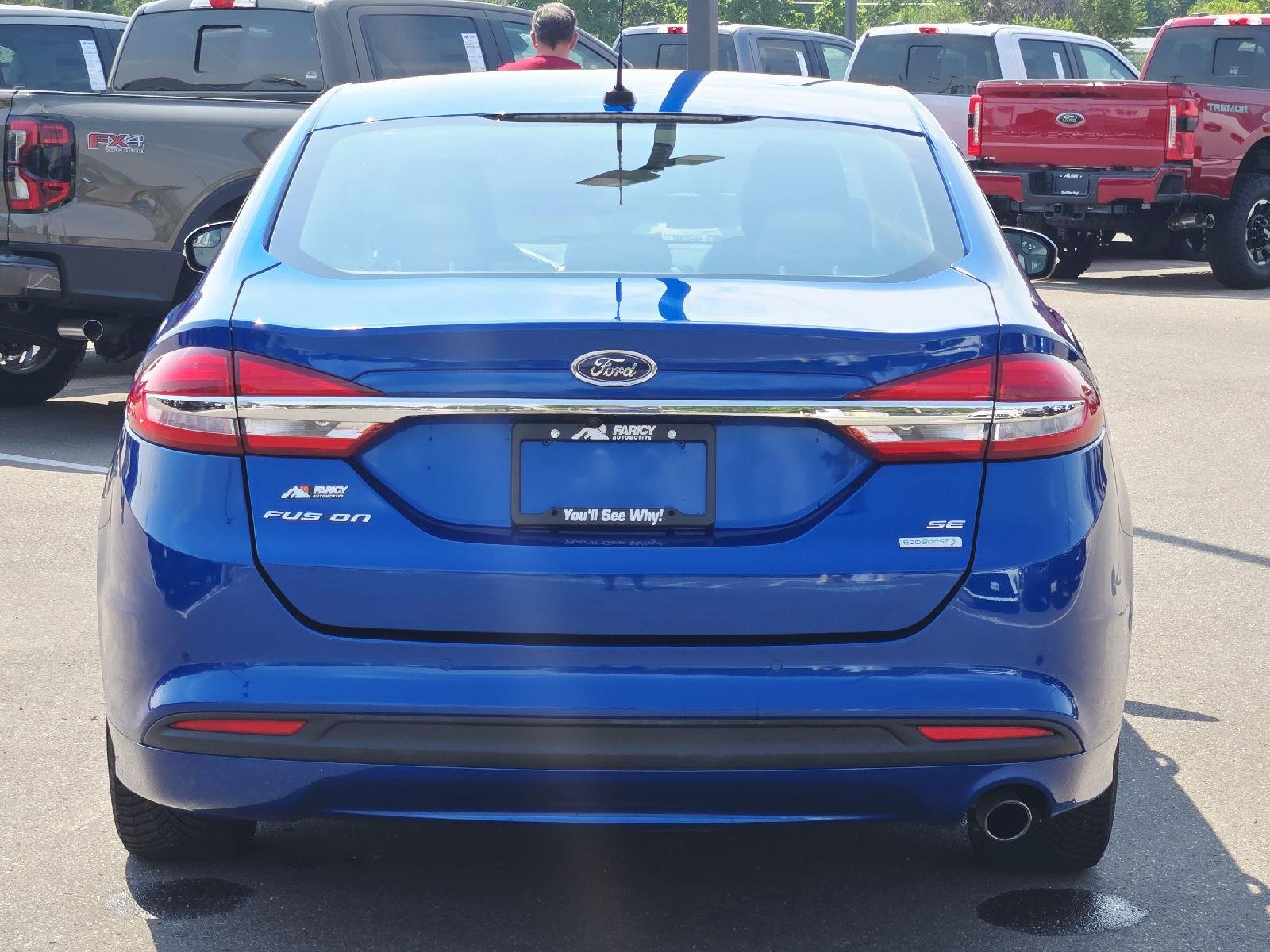 Used 2017 Lightning Blue Ford SE image 5