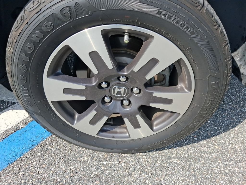 Used 2017 White Honda RTL-T image 12