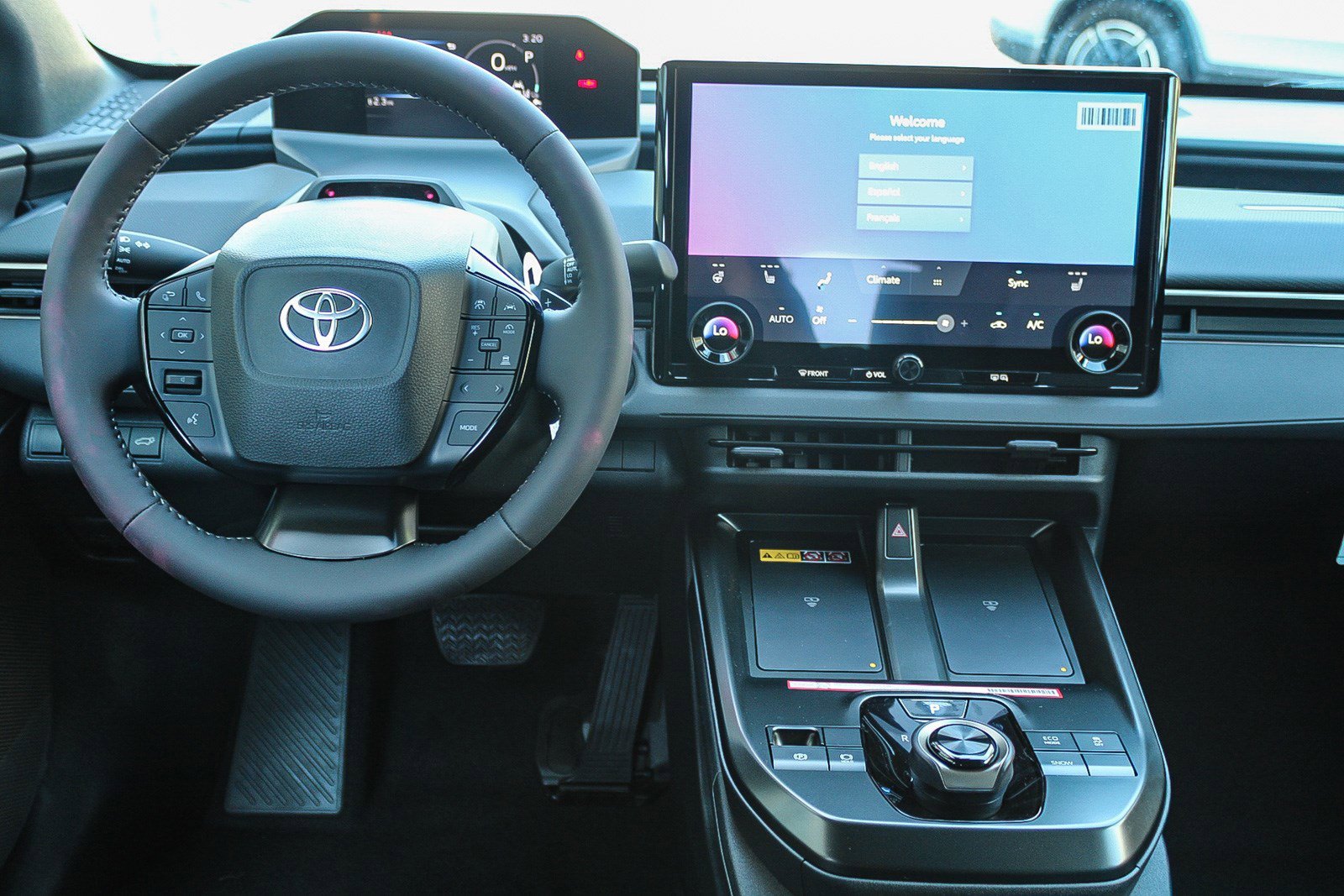 New 2026 Wind Chill Pearl <sup>1</sup> Toyota  XLE image 15