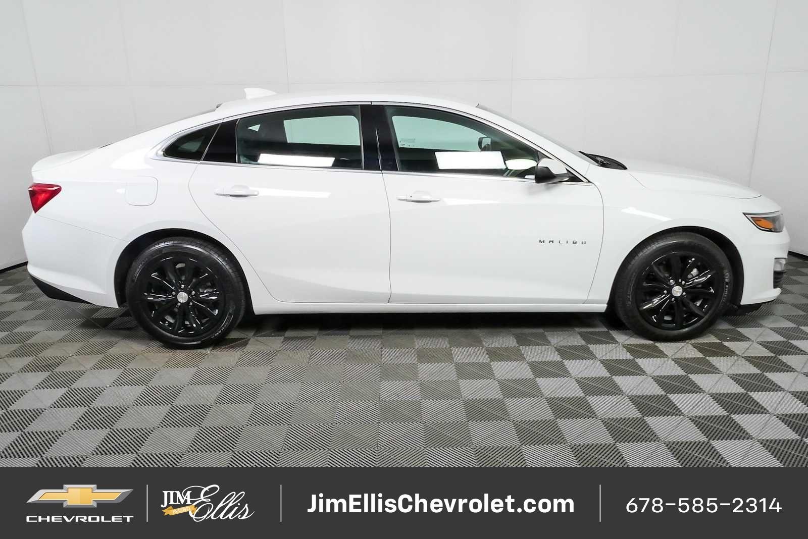 2024 Chevrolet Malibu 1LT - Photo 2
