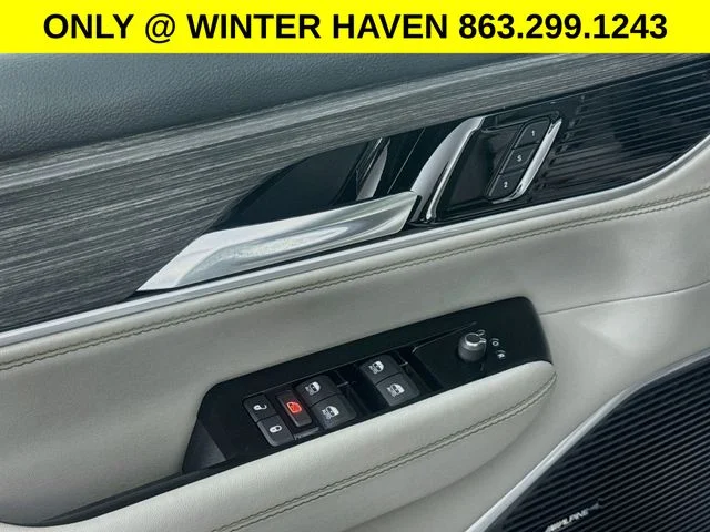 Used 2023 White Jeep Series II image 18