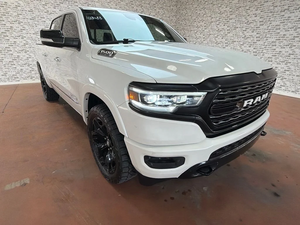 Used 2019 Ivory White Tri-Coat Pearlcoat Ram Limited image 9