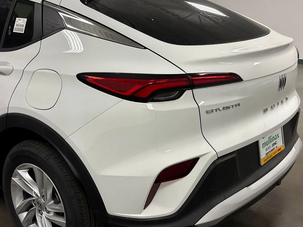 New 2026 Summit White Buick Preferred image 14