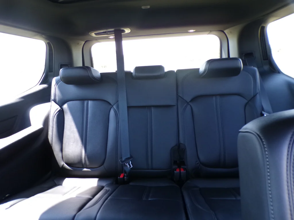 New 2026 Bright White Clearcoat Jeep Limited Altitude image 19