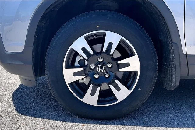 Used 2020 Lunar Silver Metallic Honda RTL image 30