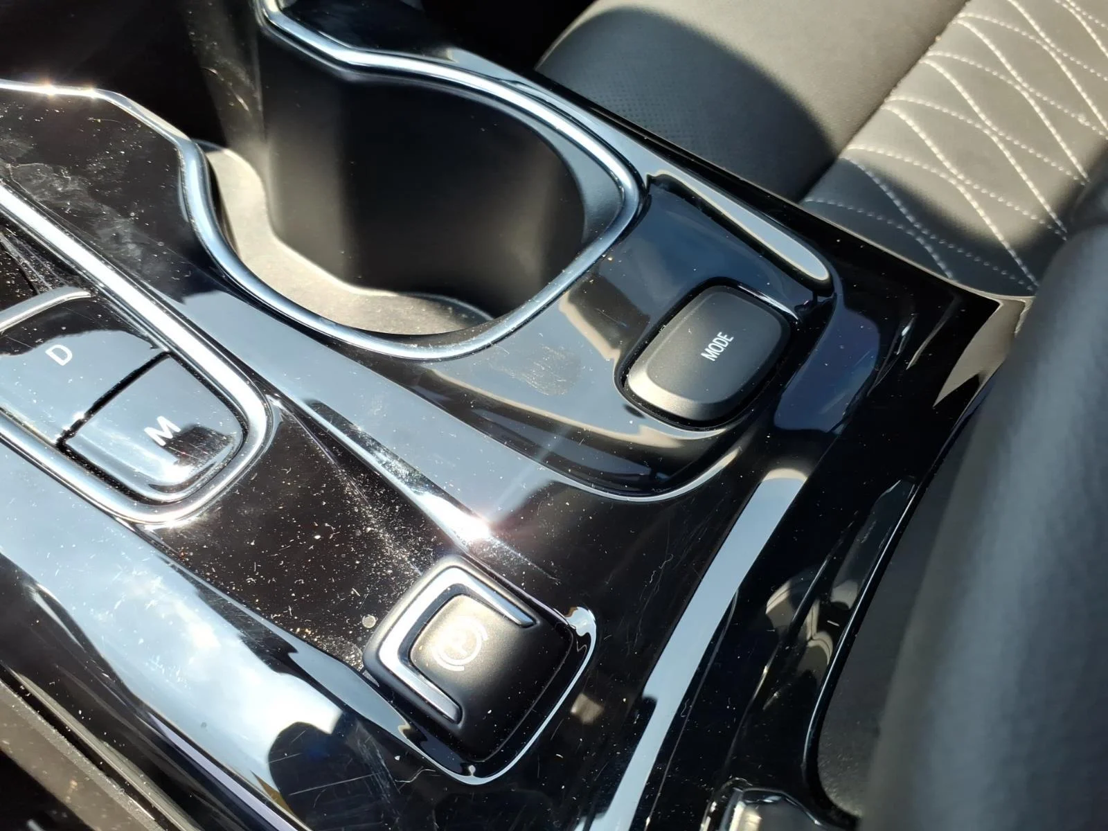 Used 2023 Ebony Twilight Metallic Buick Avenir image 9